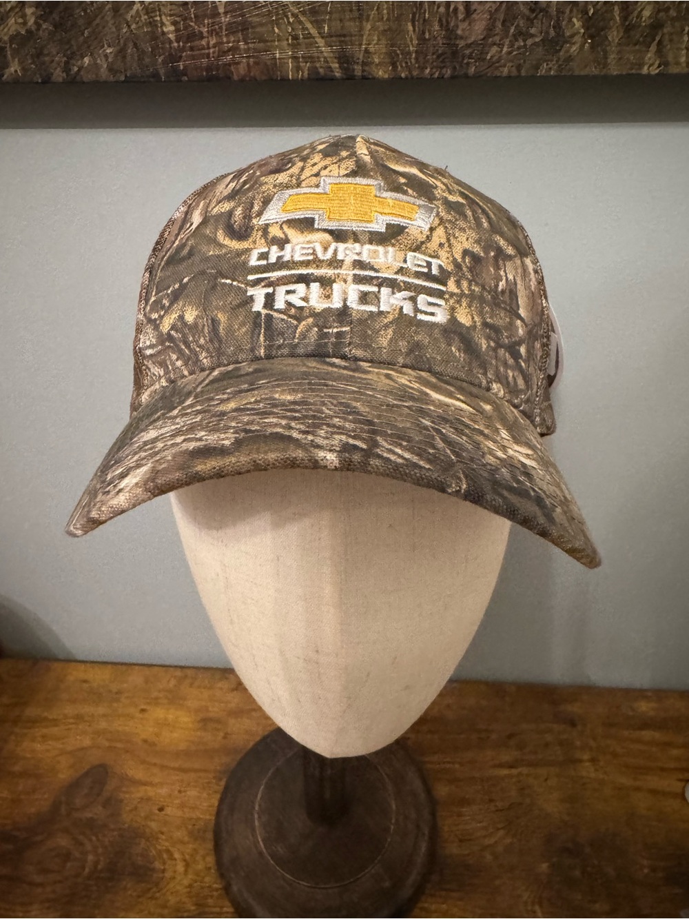 Chevrolet Trucks Realtree Xtra Camo Mesh Trucker Hat GM Licensed Cap